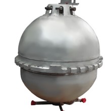 Bipropellant Tank with Stiff-Plastic Separation Devices (Diaphragms)