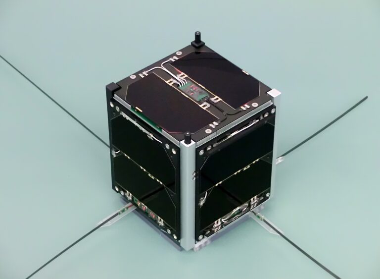 ISIS CubeSat Platforms and Deployment Services — Nanosatellite Hardware from Delft