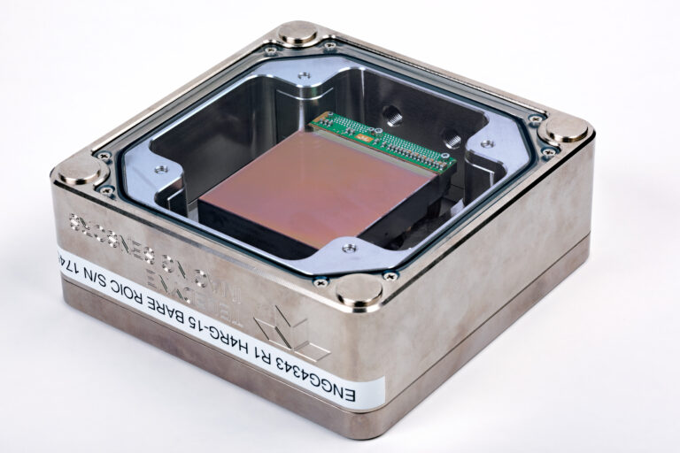 Teledyne e2v Space Imaging Detectors — CCDs and HgCdTe Infrared Sensors for Astronomy